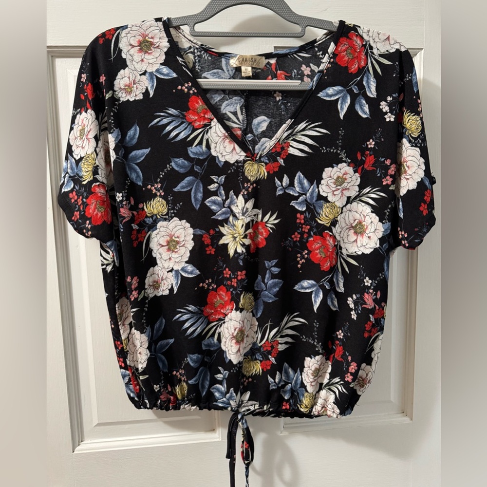 Lavish Black Floral Top (Size: M)